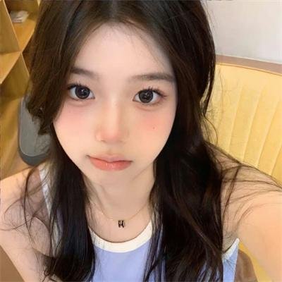 航向热带岛屿的冰山